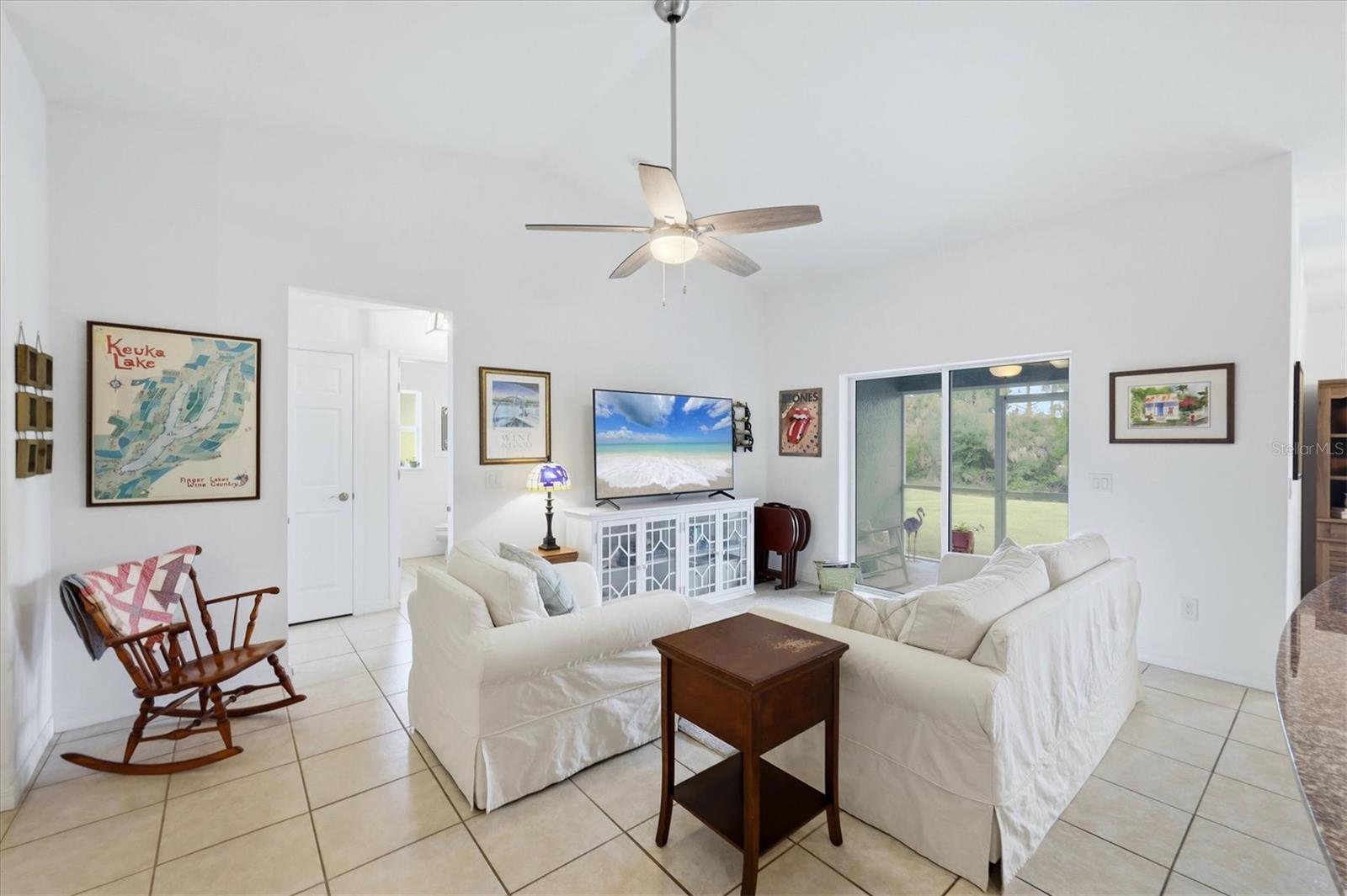 ROTONDA LAKES - Residential