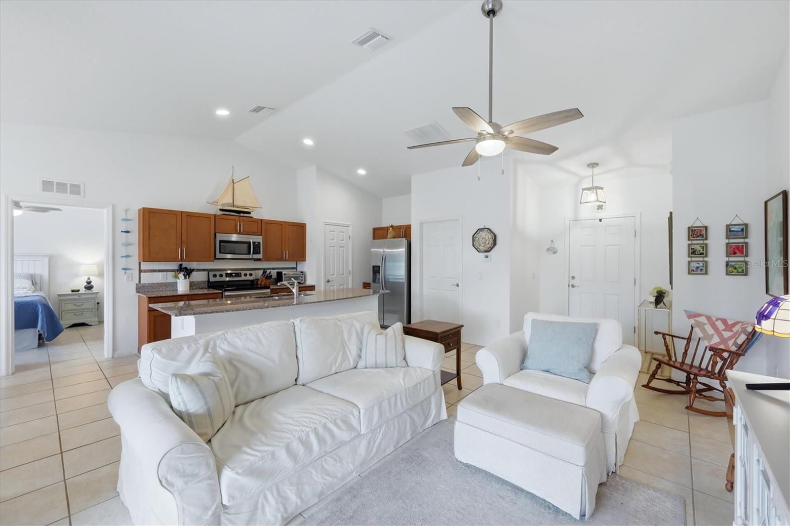 ROTONDA LAKES - Residential