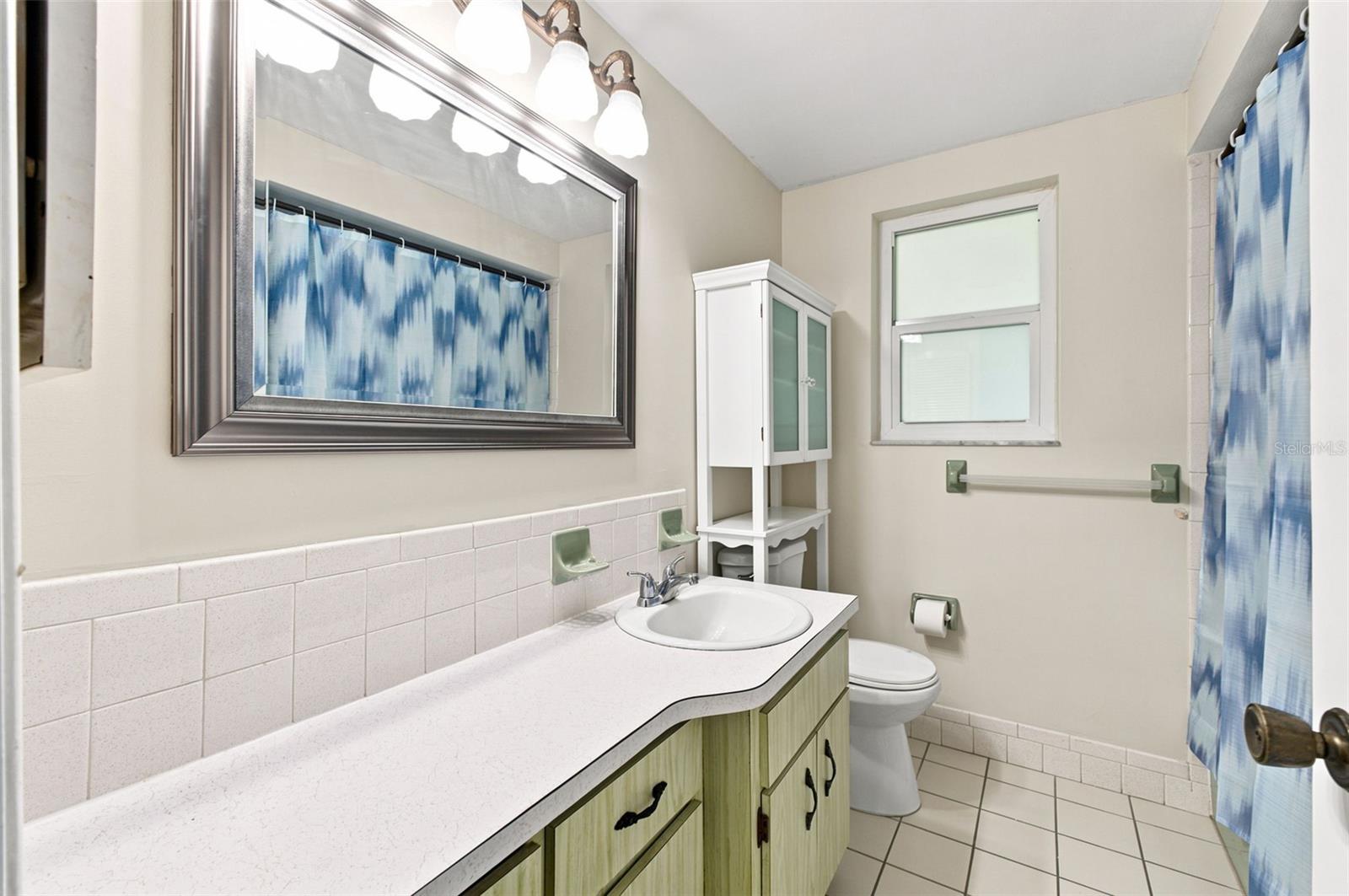 JASMINE LAKES - Residential