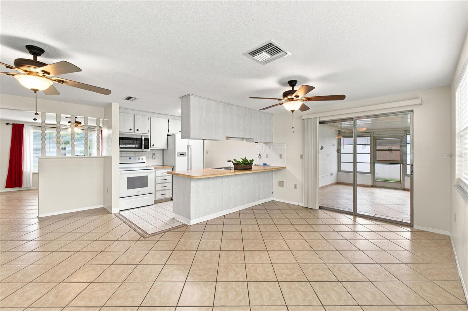 JASMINE LAKES - Residential