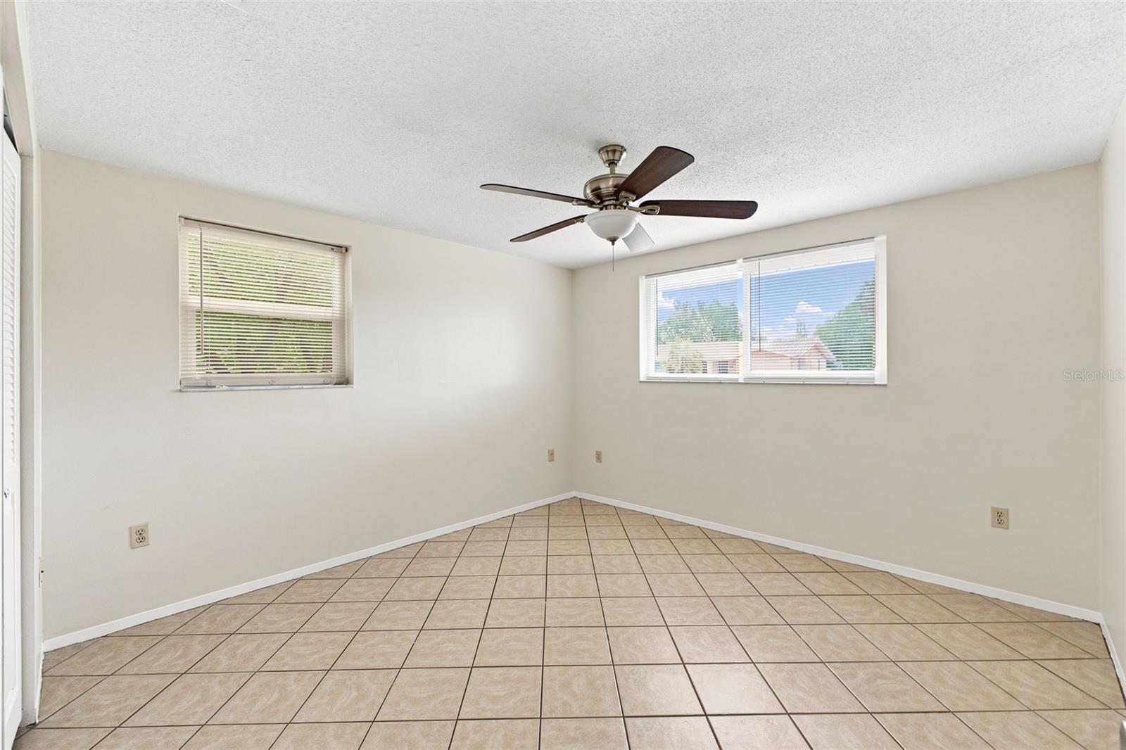 JASMINE LAKES - Residential