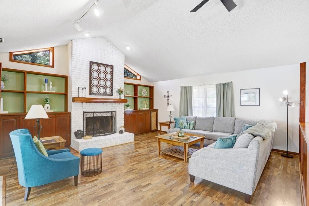 HICKORY HILL - Residential