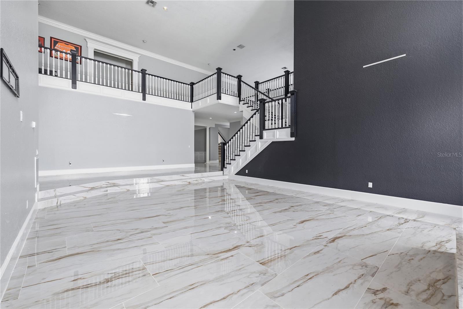 RESERVE THE - Residential