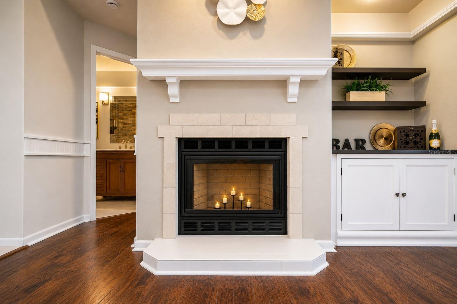 SHADOWLAKE VILLAGE AT WOODFIELD - Residential