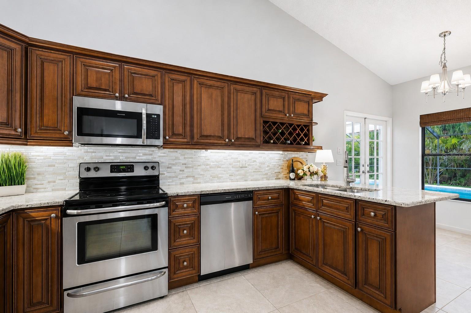 SHADOWLAKE VILLAGE AT WOODFIELD - Residential