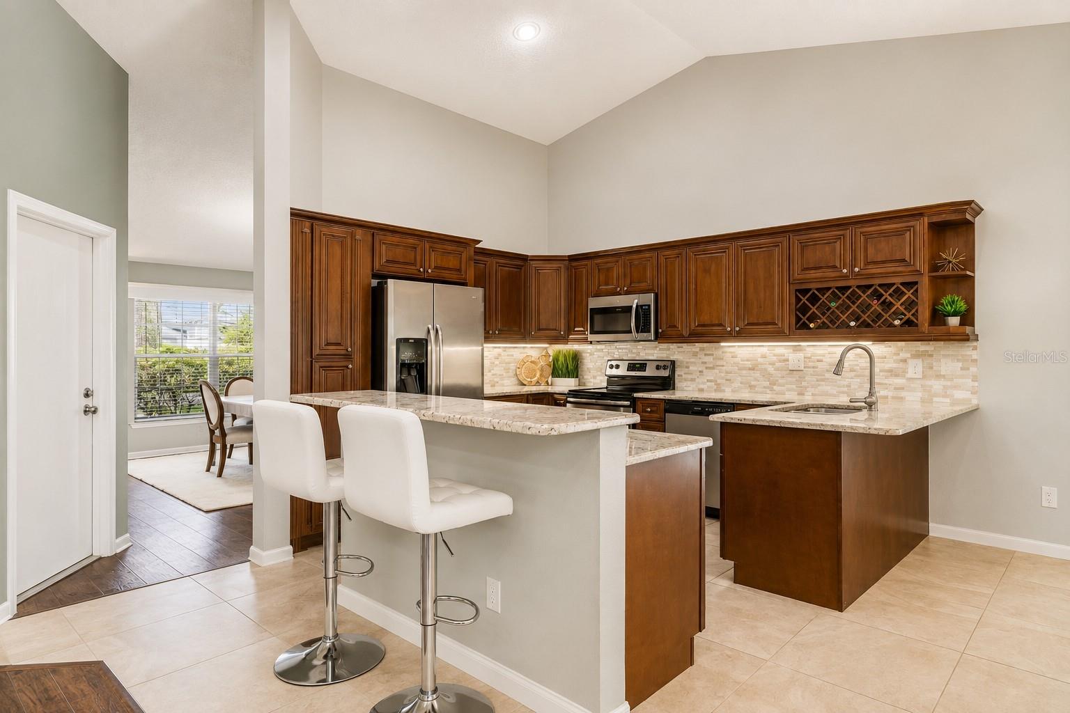 SHADOWLAKE VILLAGE AT WOODFIELD - Residential