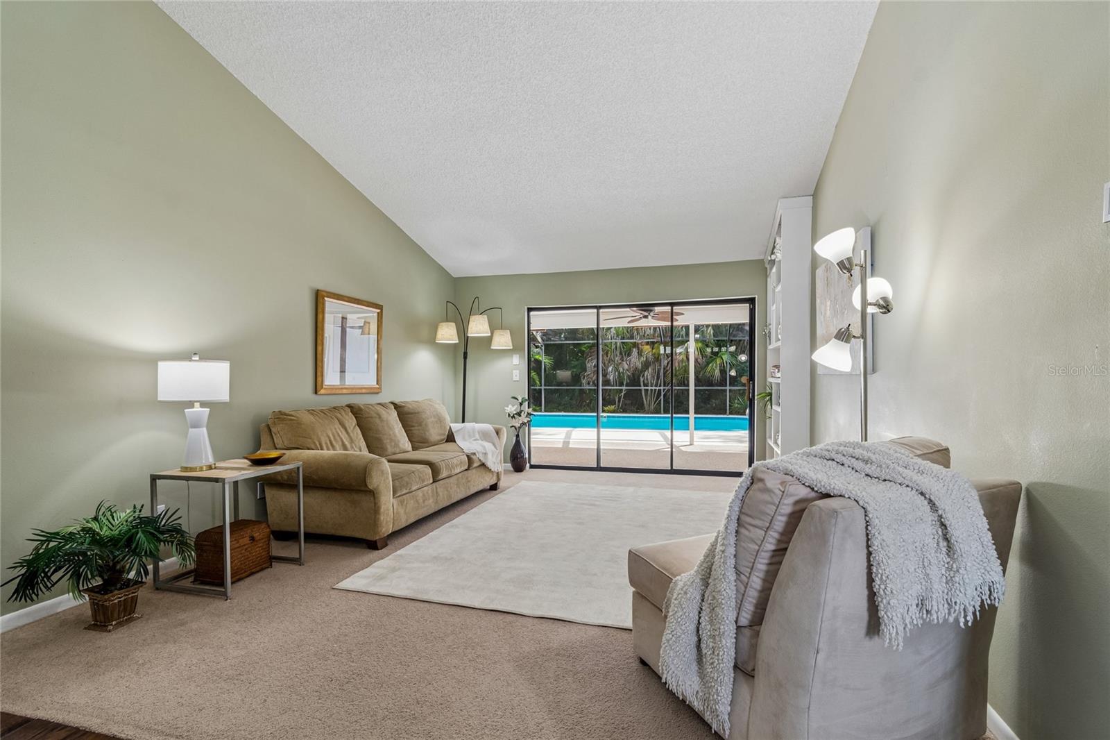 SHADOWLAKE VILLAGE AT WOODFIELD - Residential