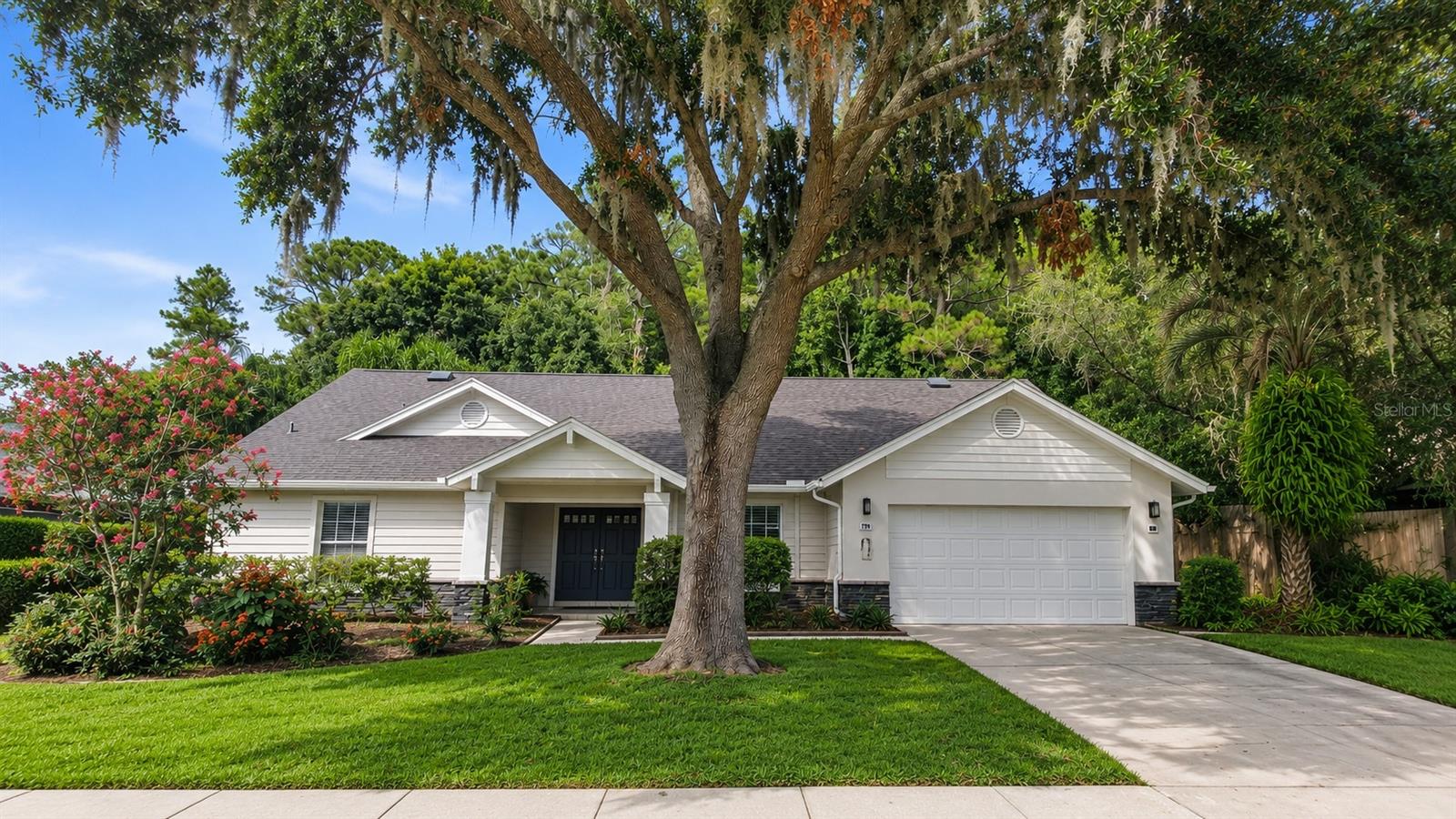 SHADOWLAKE VILLAGE AT WOODFIELD - Residential