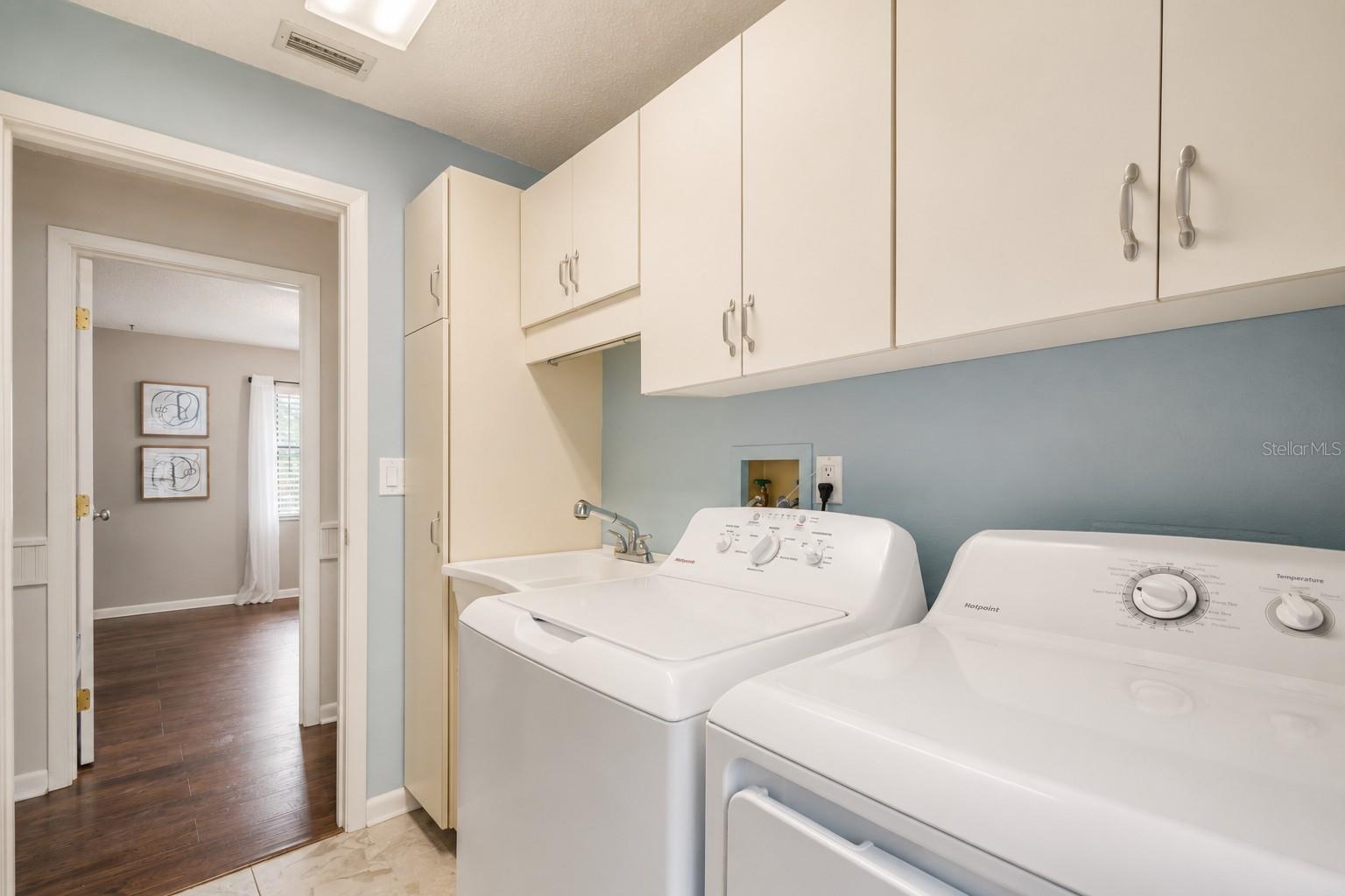 SHADOWLAKE VILLAGE AT WOODFIELD - Residential