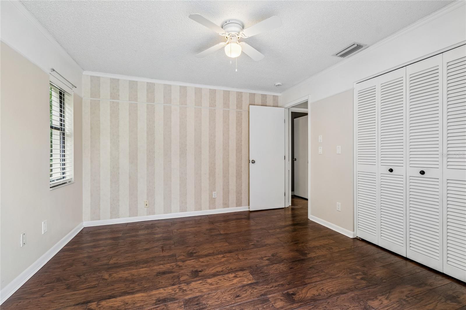 SHADOWLAKE VILLAGE AT WOODFIELD - Residential
