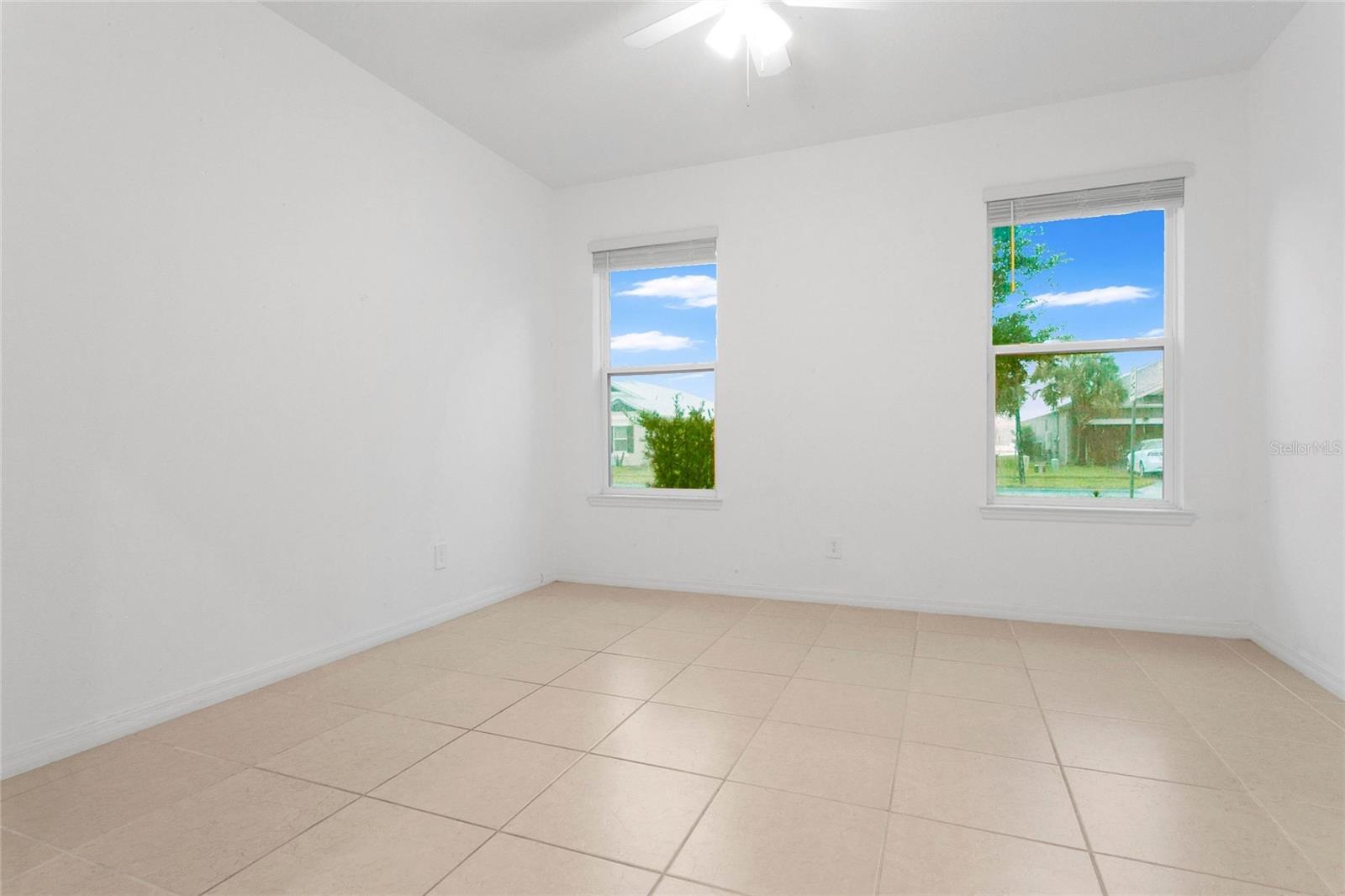 LAKESIDE PH 2 - Residential Lease