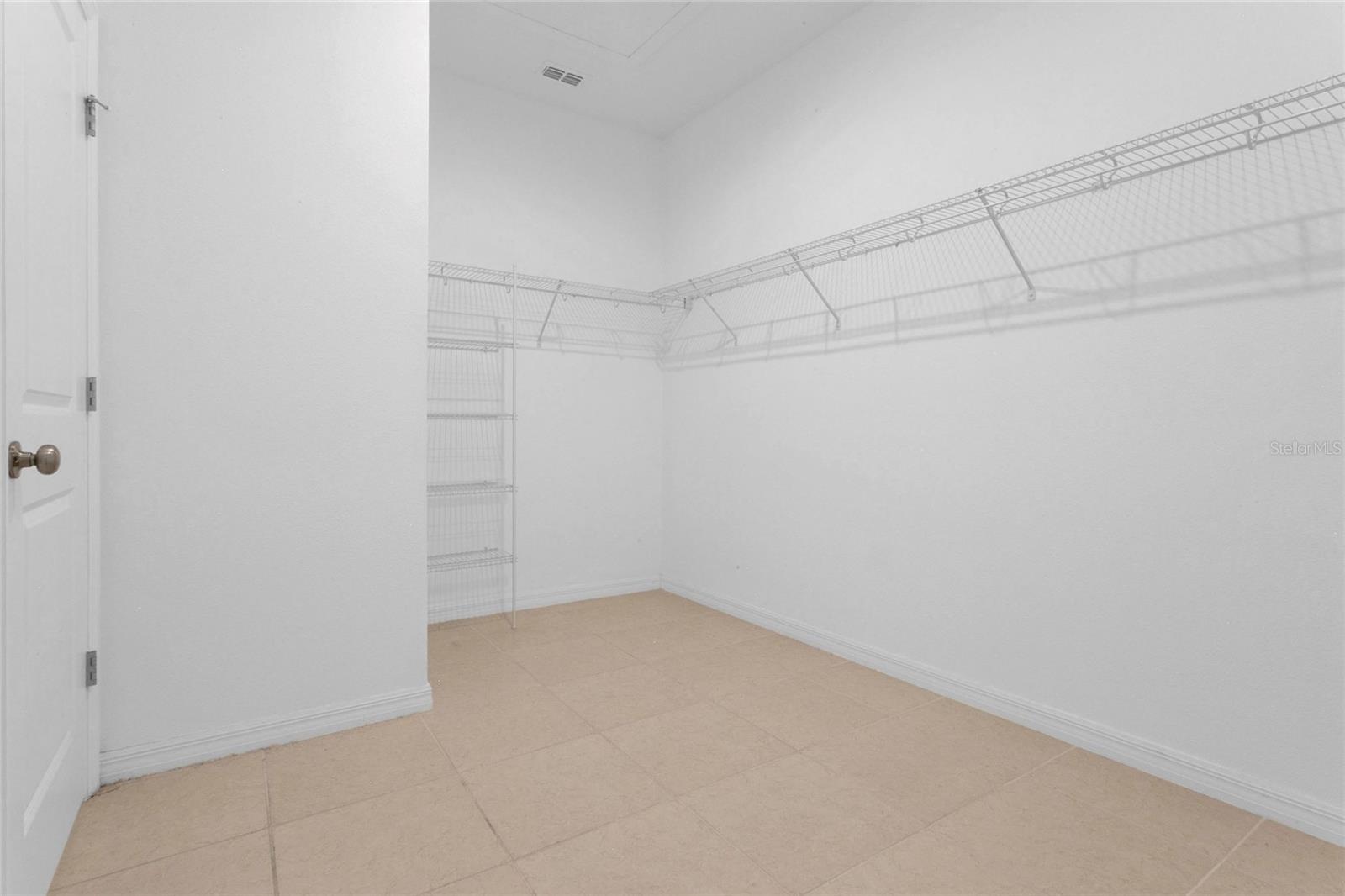 LAKESIDE PH 2 - Residential Lease
