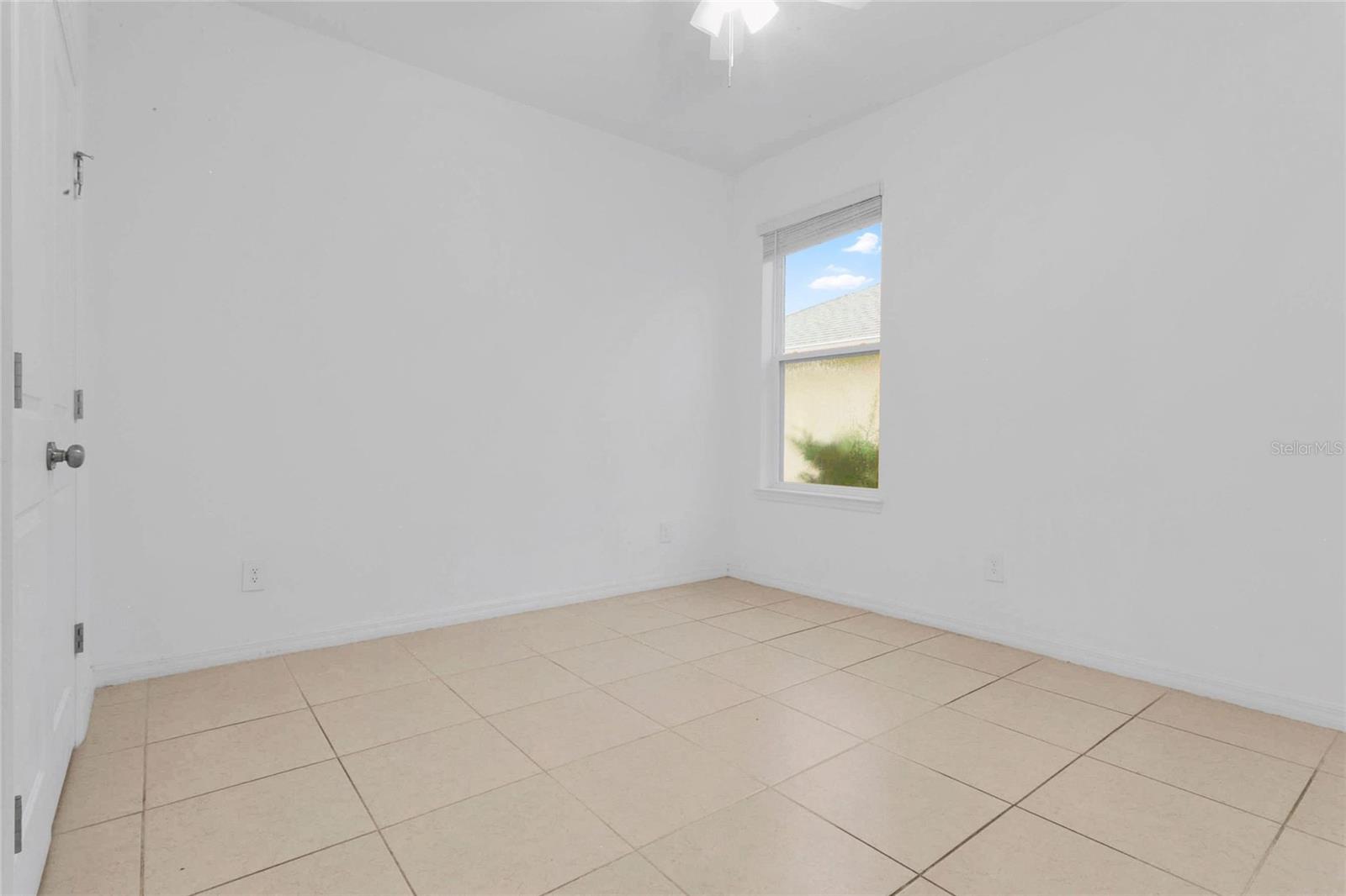 LAKESIDE PH 2 - Residential Lease