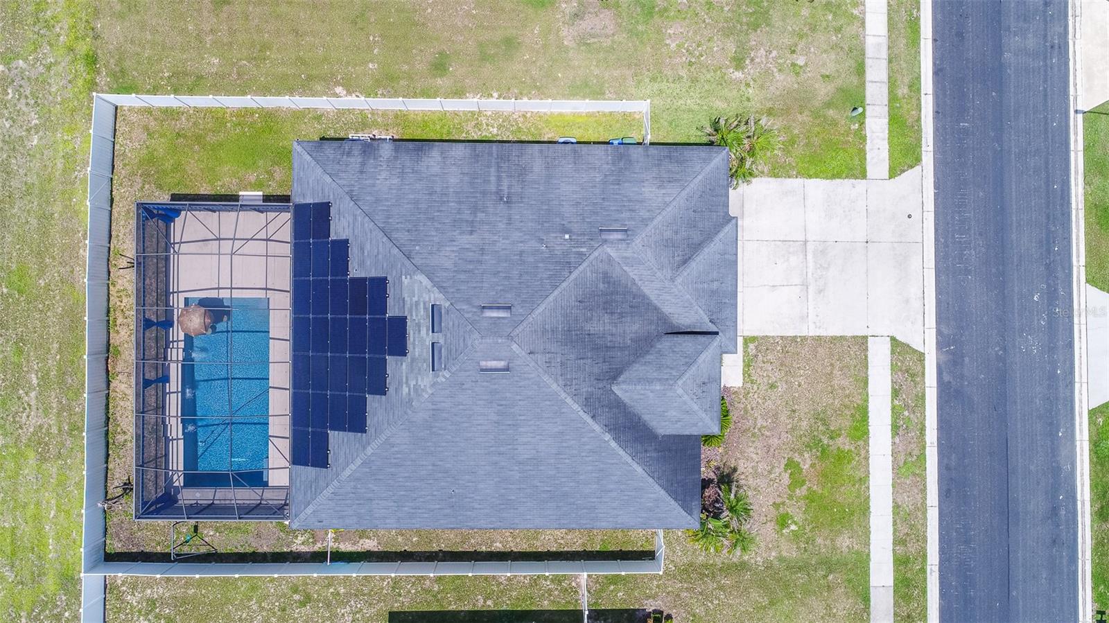 COUNTRY CLUB ESTATES - Residential