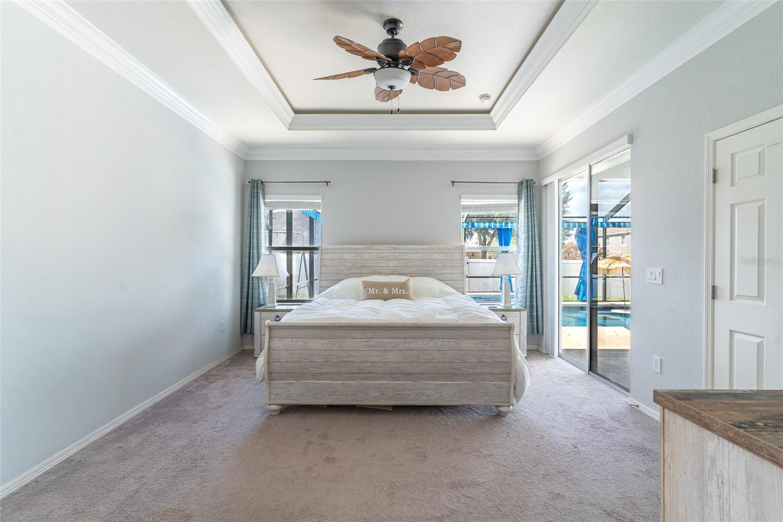 COUNTRY CLUB ESTATES - Residential