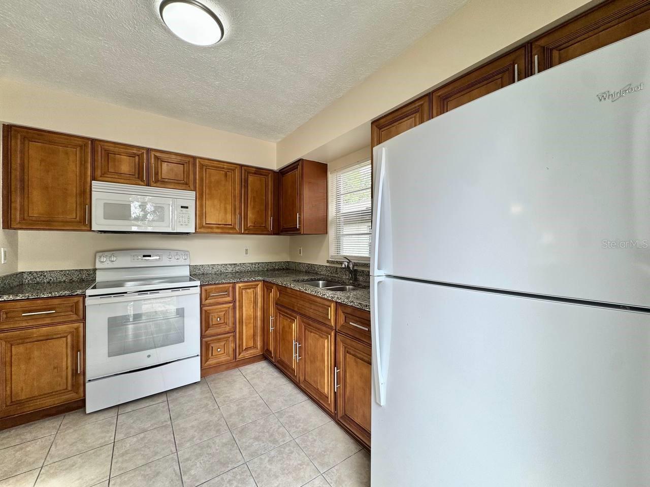 CASTLE HEIGHTS 1ST ADD - Residential Lease