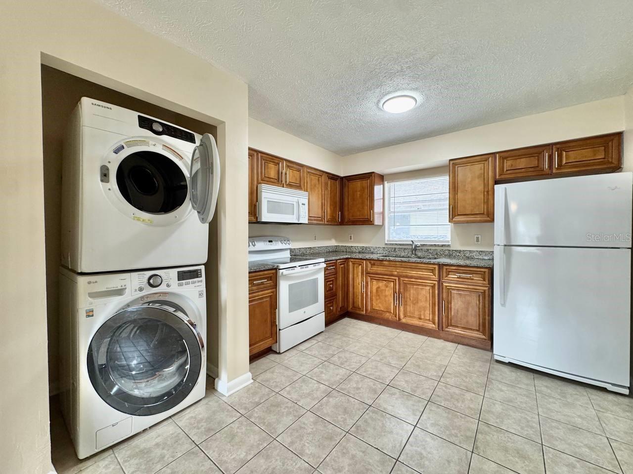 CASTLE HEIGHTS 1ST ADD - Residential Lease