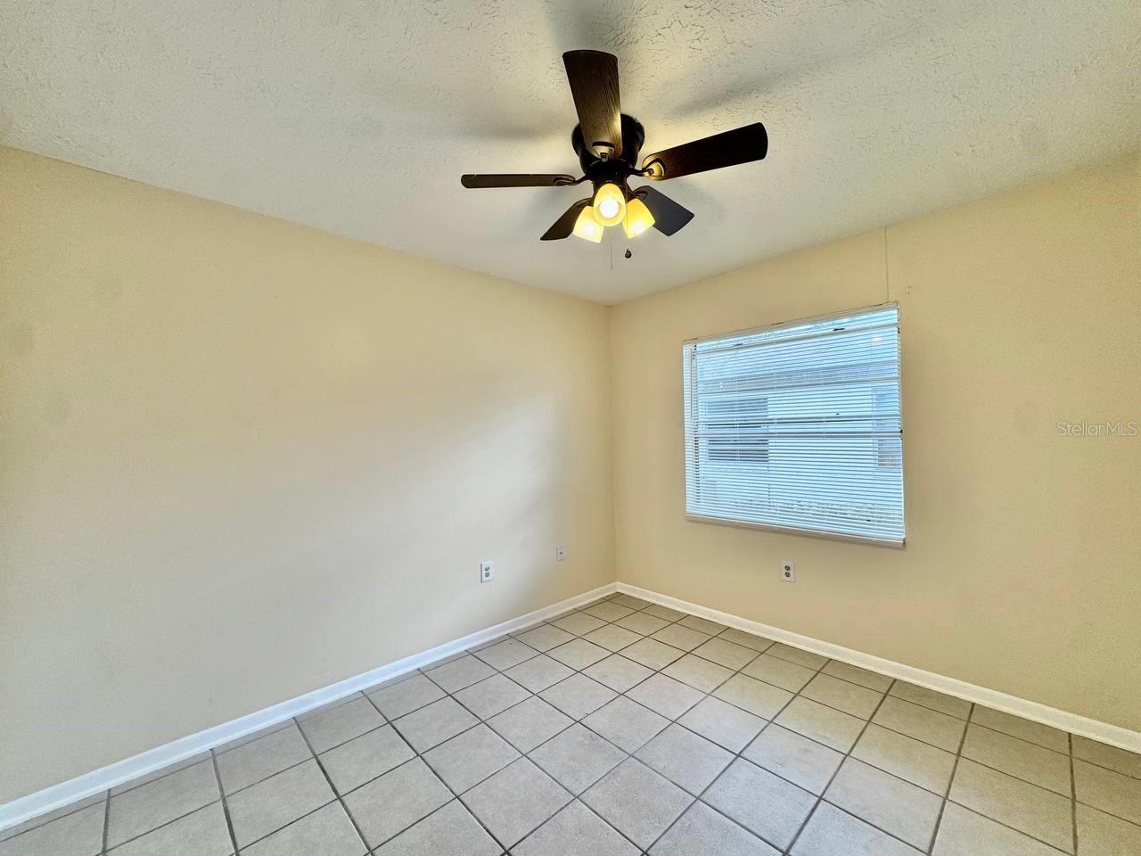 CASTLE HEIGHTS 1ST ADD - Residential Lease