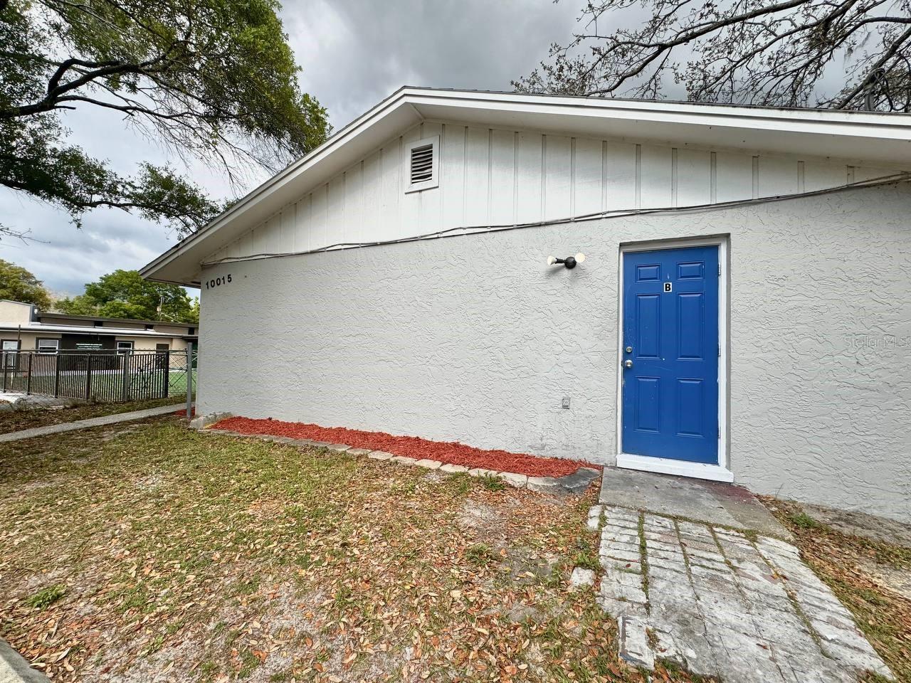 CASTLE HEIGHTS 1ST ADD - Residential Lease