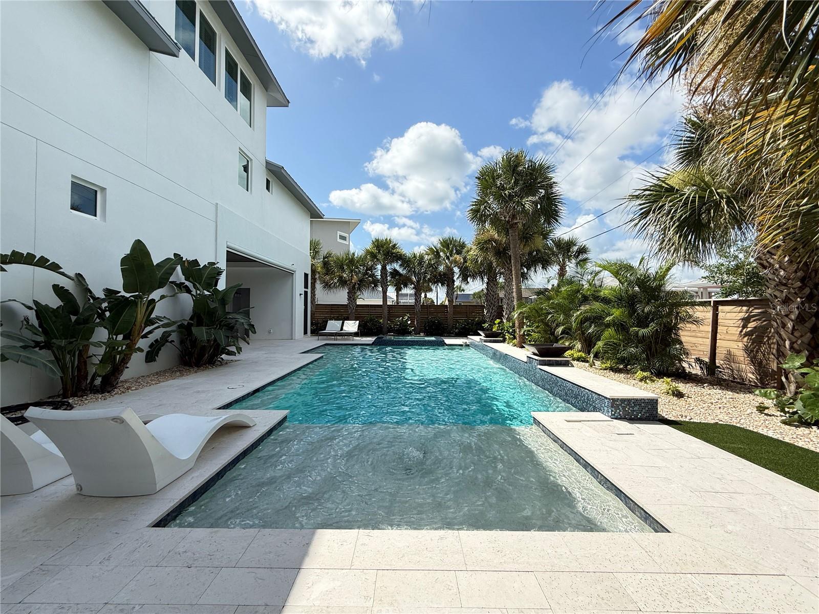 SILVER SANDS SEC D - Residential