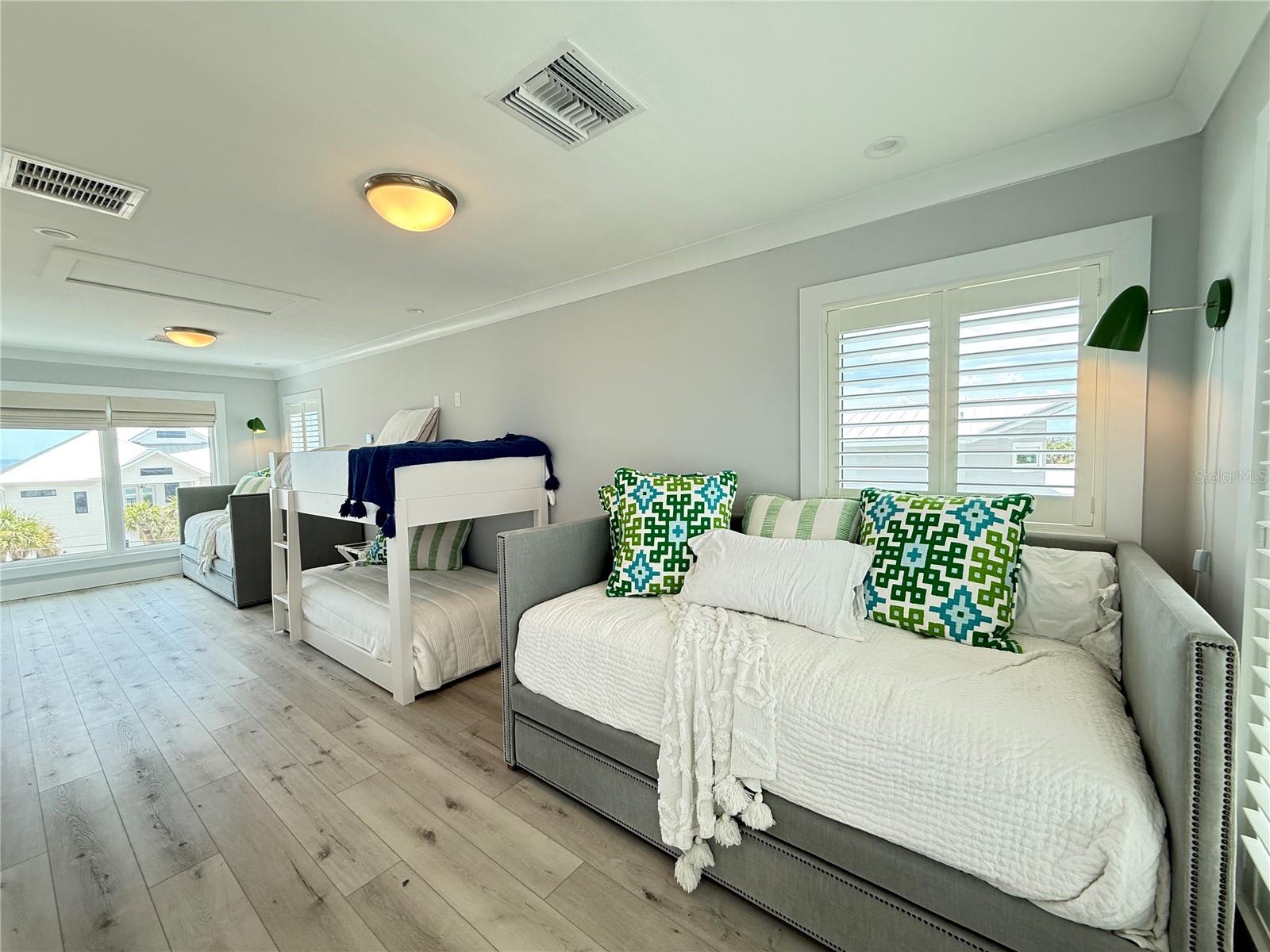 SILVER SANDS SEC D - Residential