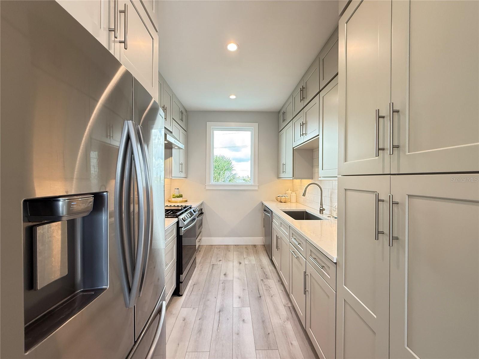 SILVER SANDS SEC D - Residential