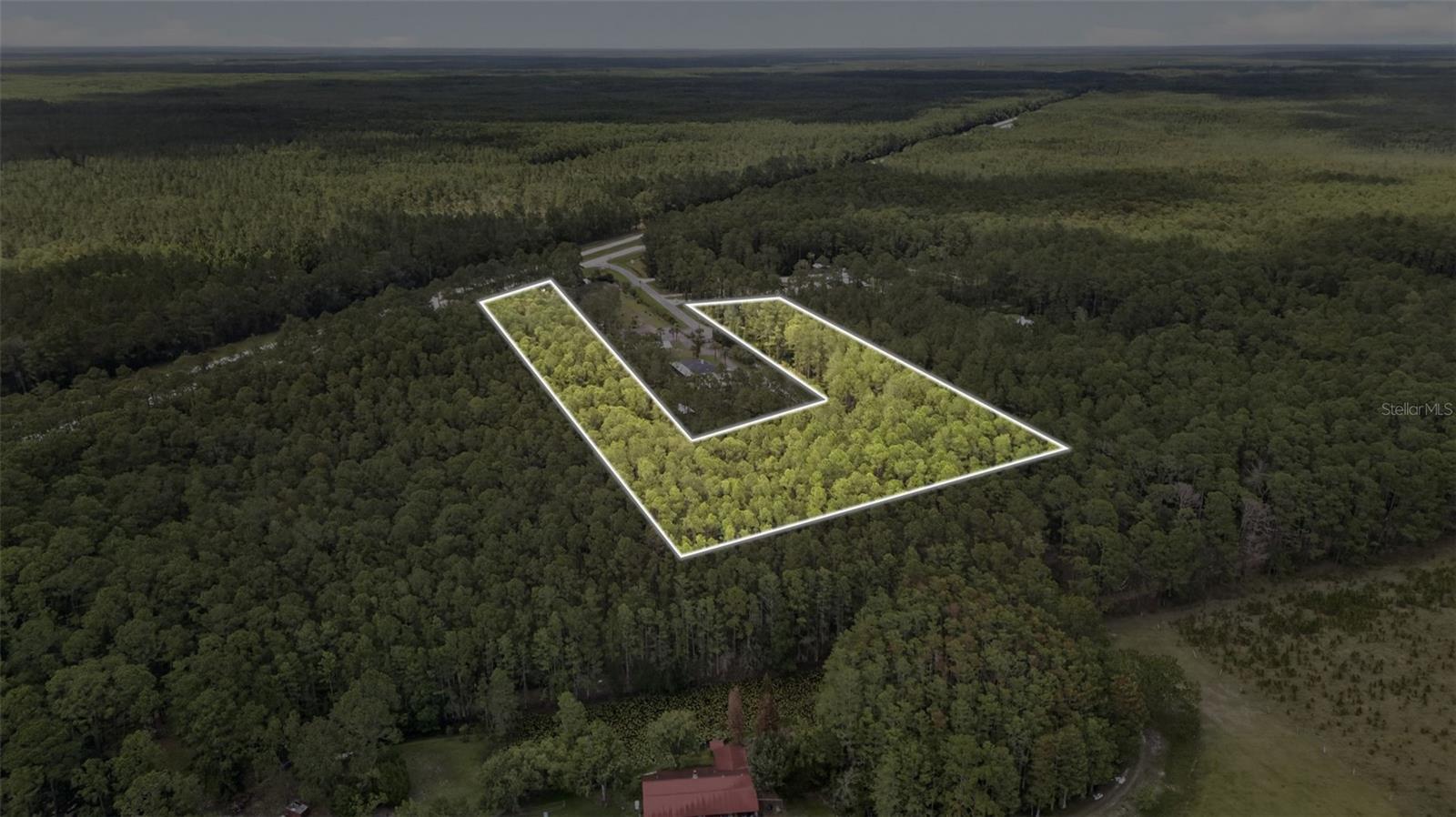 UNIVERSITY HIGHLANDS - Land