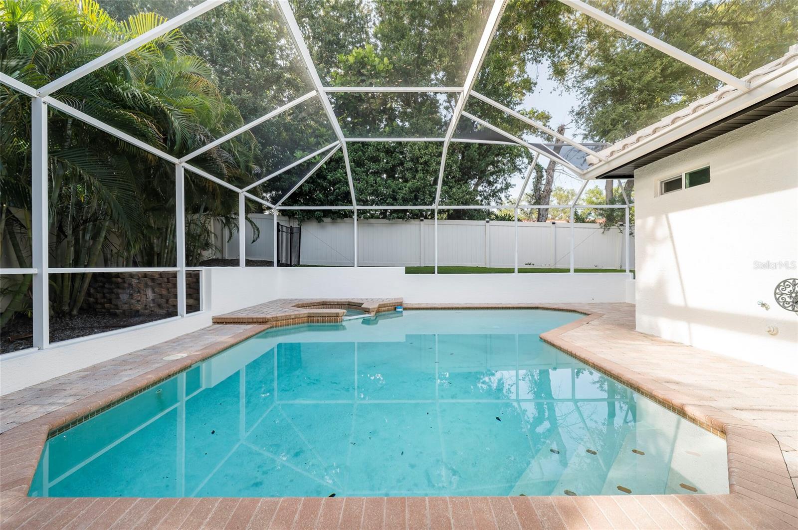 CYPRESS KNOLL - Residential