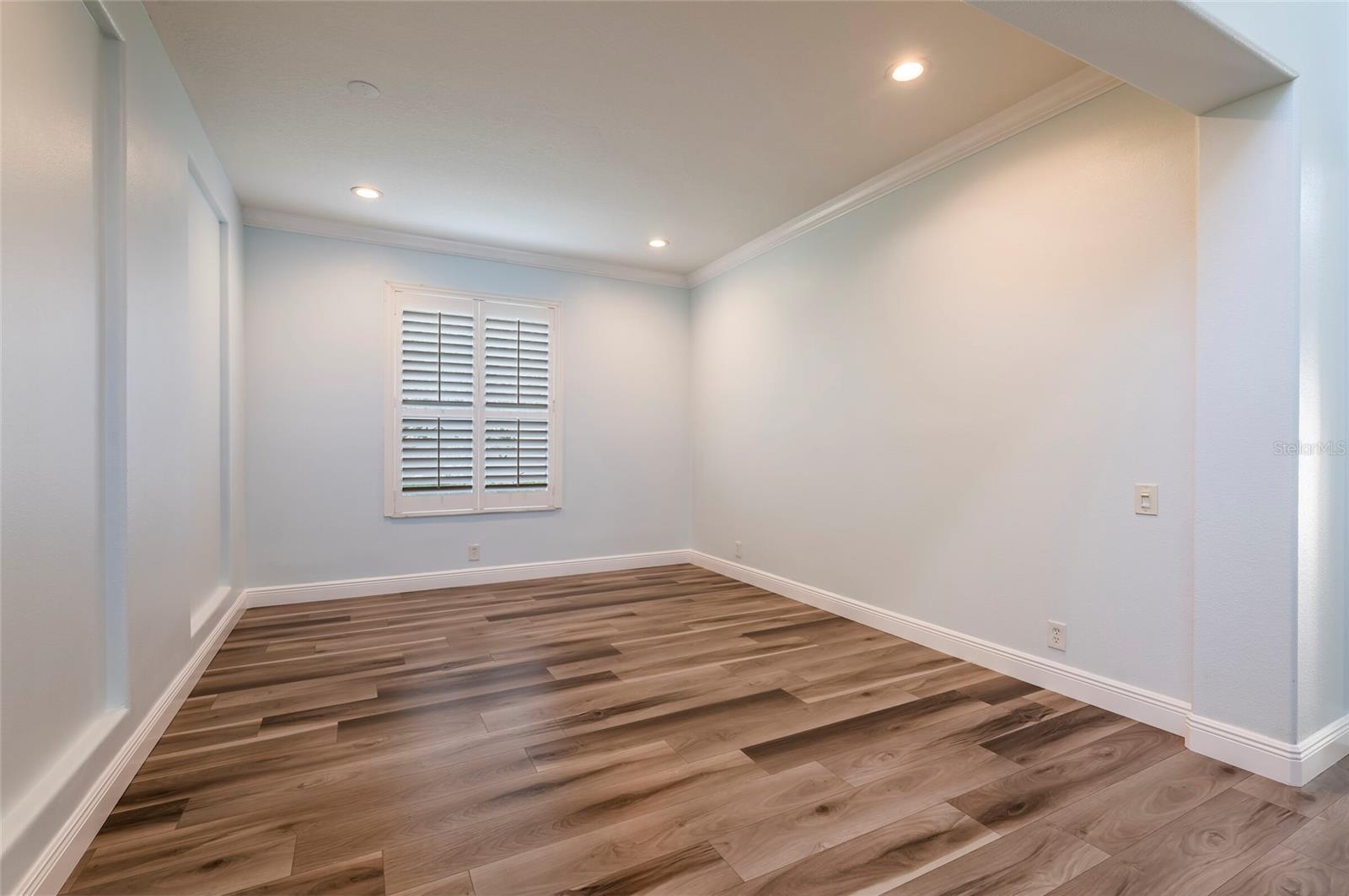 CYPRESS KNOLL - Residential