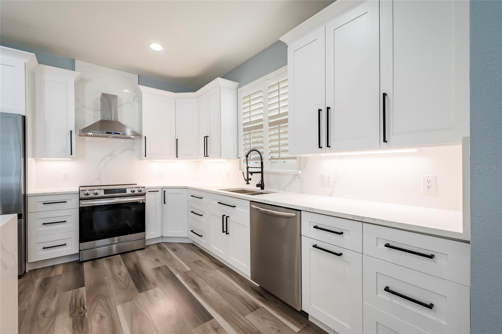 CYPRESS KNOLL - Residential