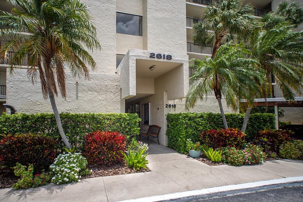 COVE CAY 26-18 VILLAGE I - Residential