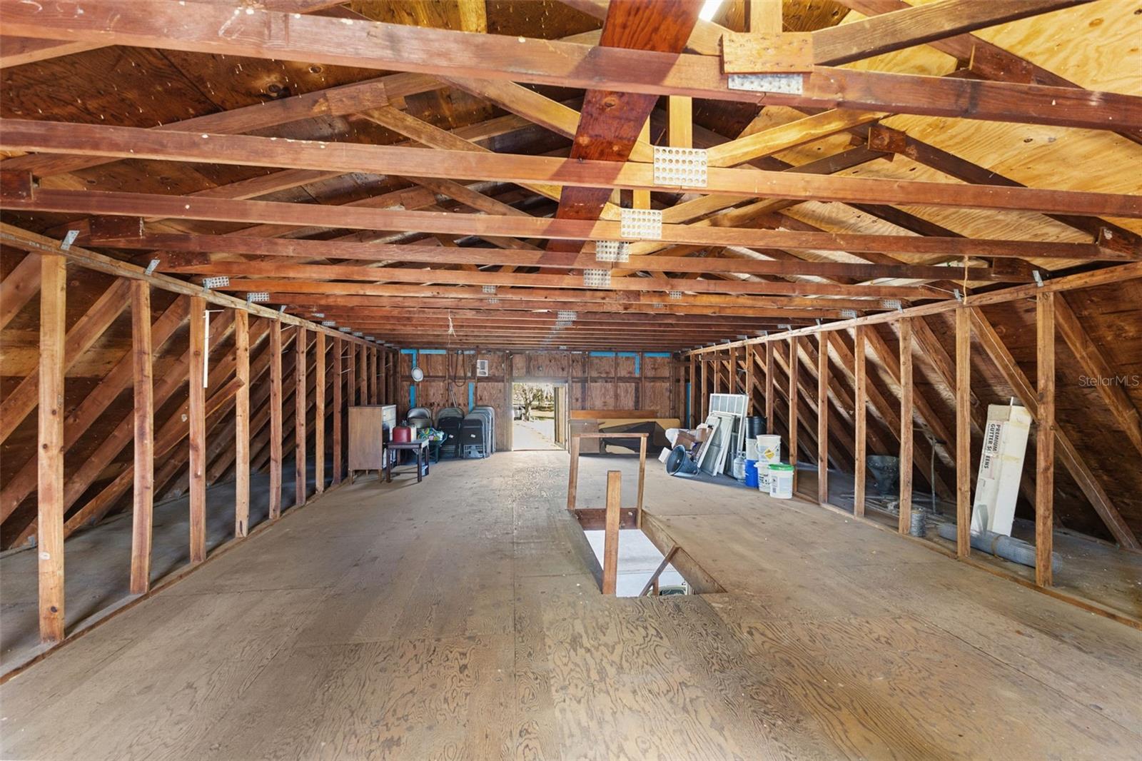 FOX CREEK ACRES II - Residential Income