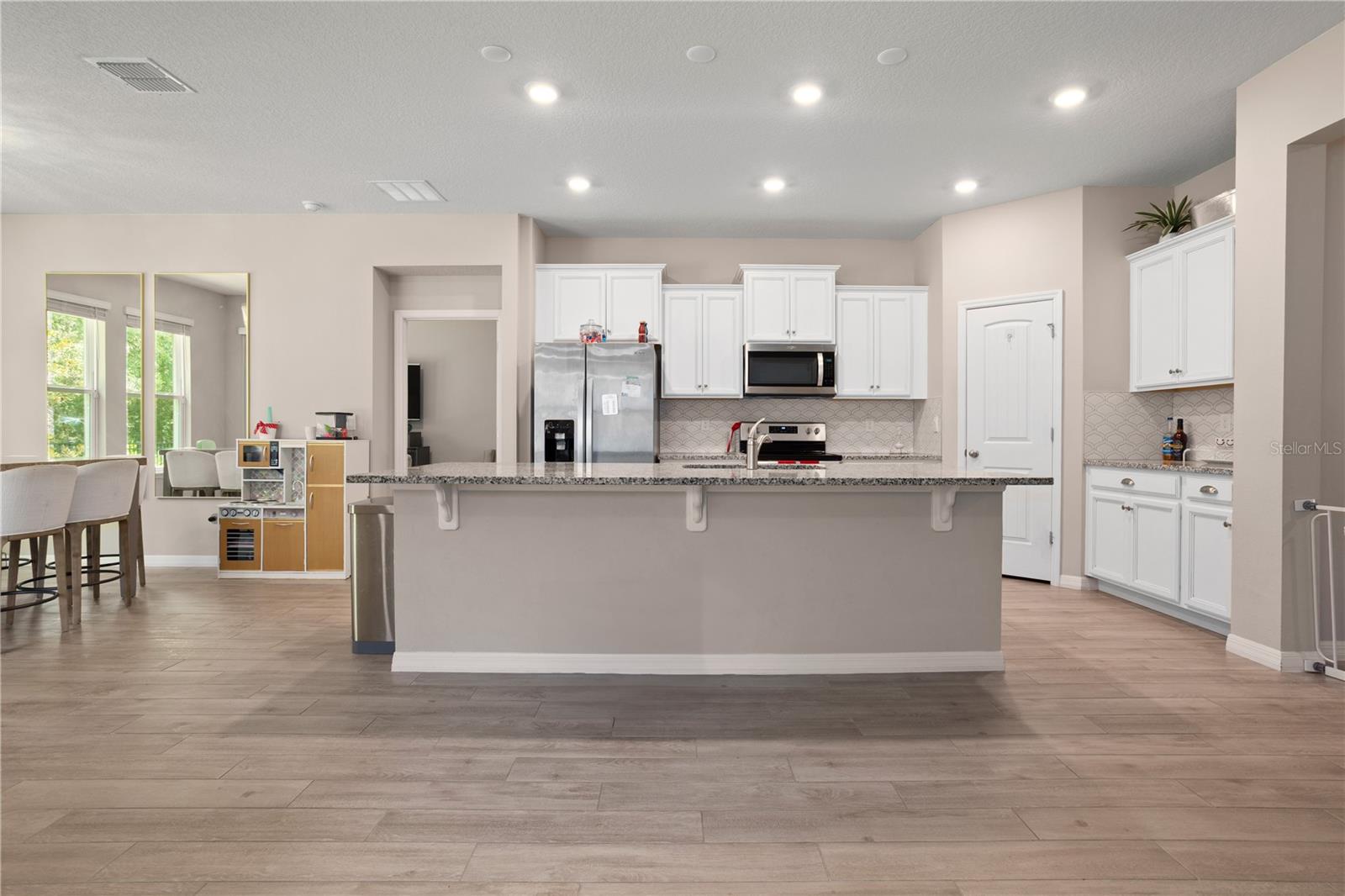 VICTORIA OAKS PH C - Residential