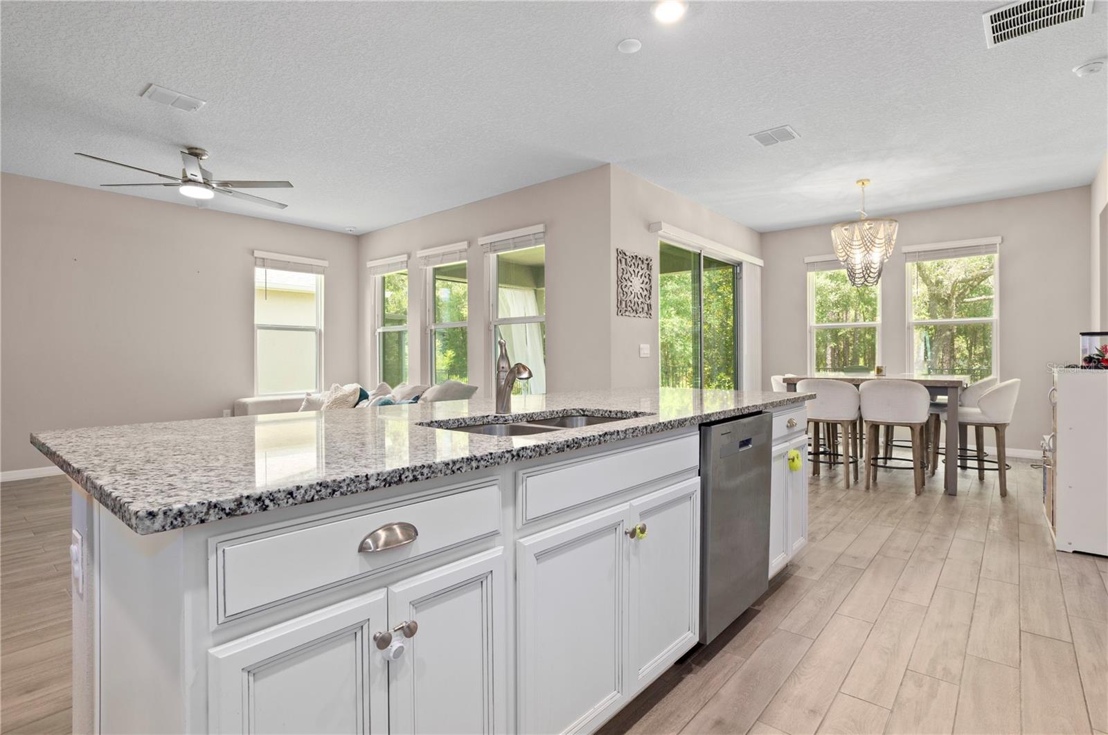 VICTORIA OAKS PH C - Residential
