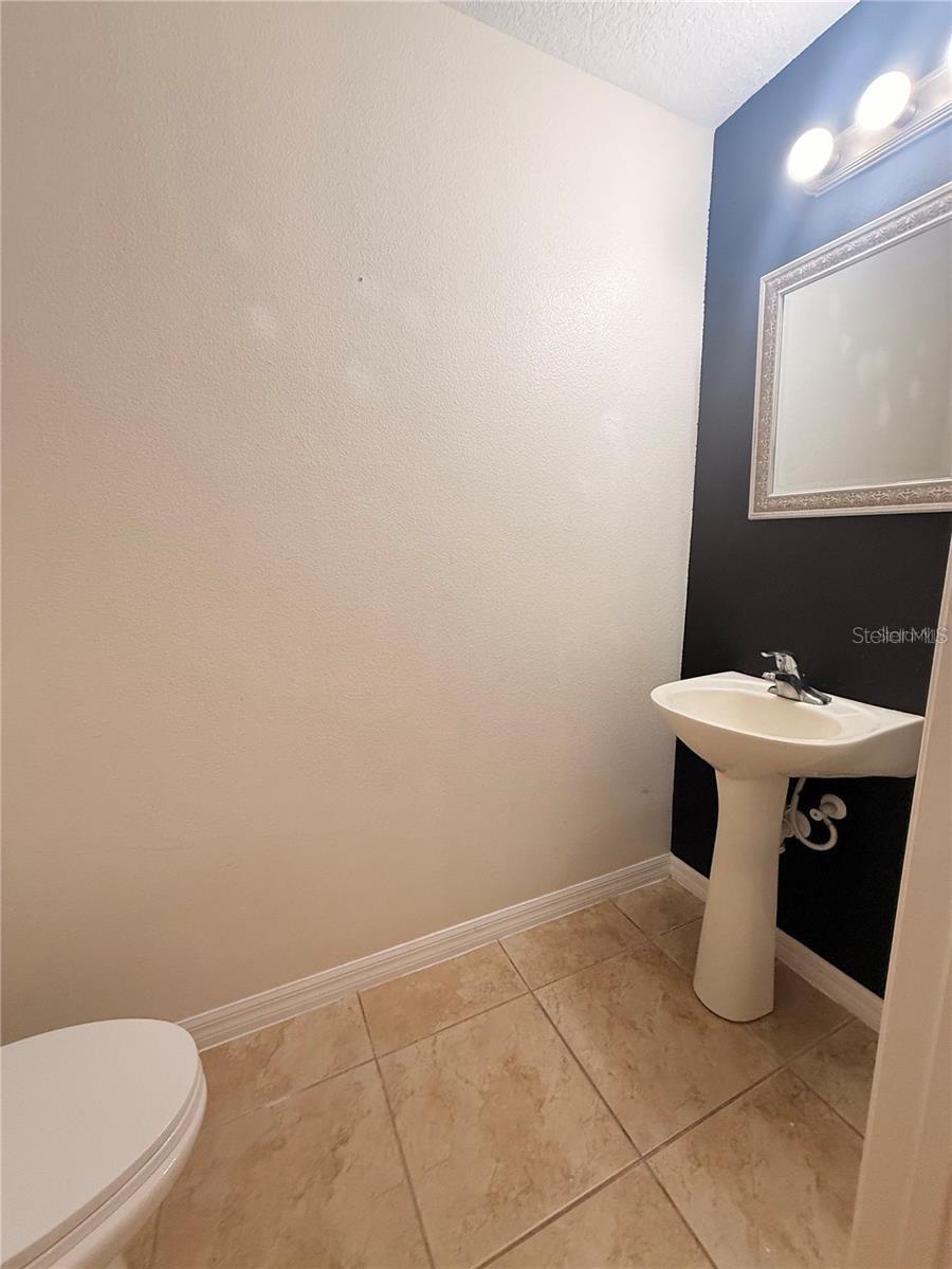 LYNWOOD/SOUTHMEADOW PH 18 - Residential Lease