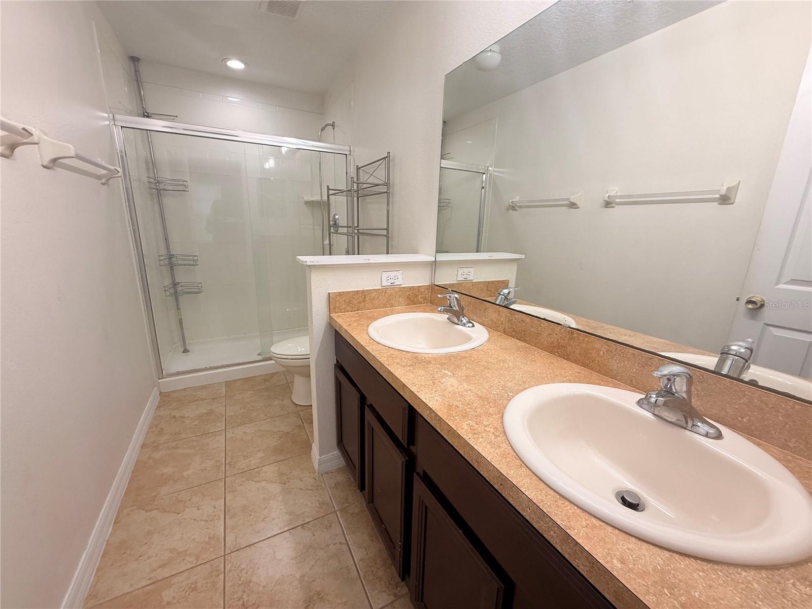 LYNWOOD/SOUTHMEADOW PH 18 - Residential Lease
