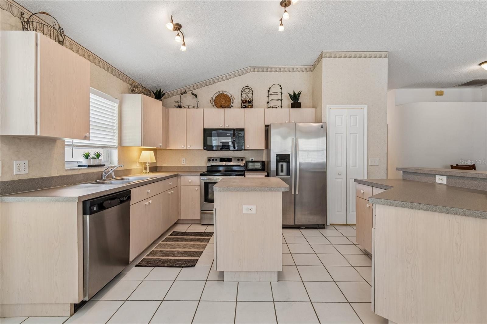 VILLAROSA PH 1B1 - Residential