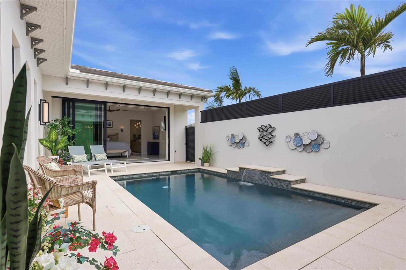 AQUA LAGOON - Residential
