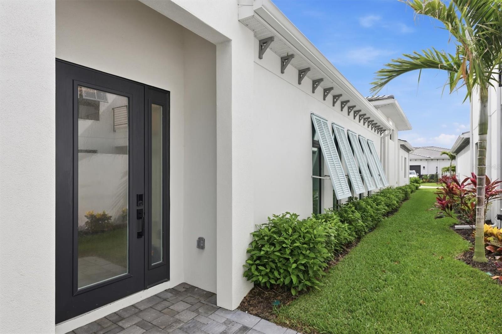 AQUA LAGOON - Residential