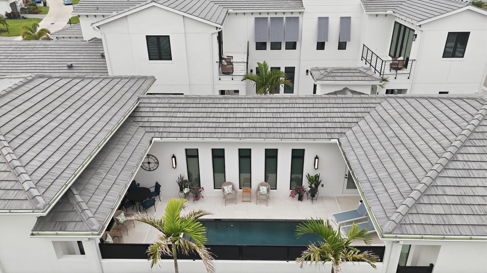 AQUA LAGOON - Residential