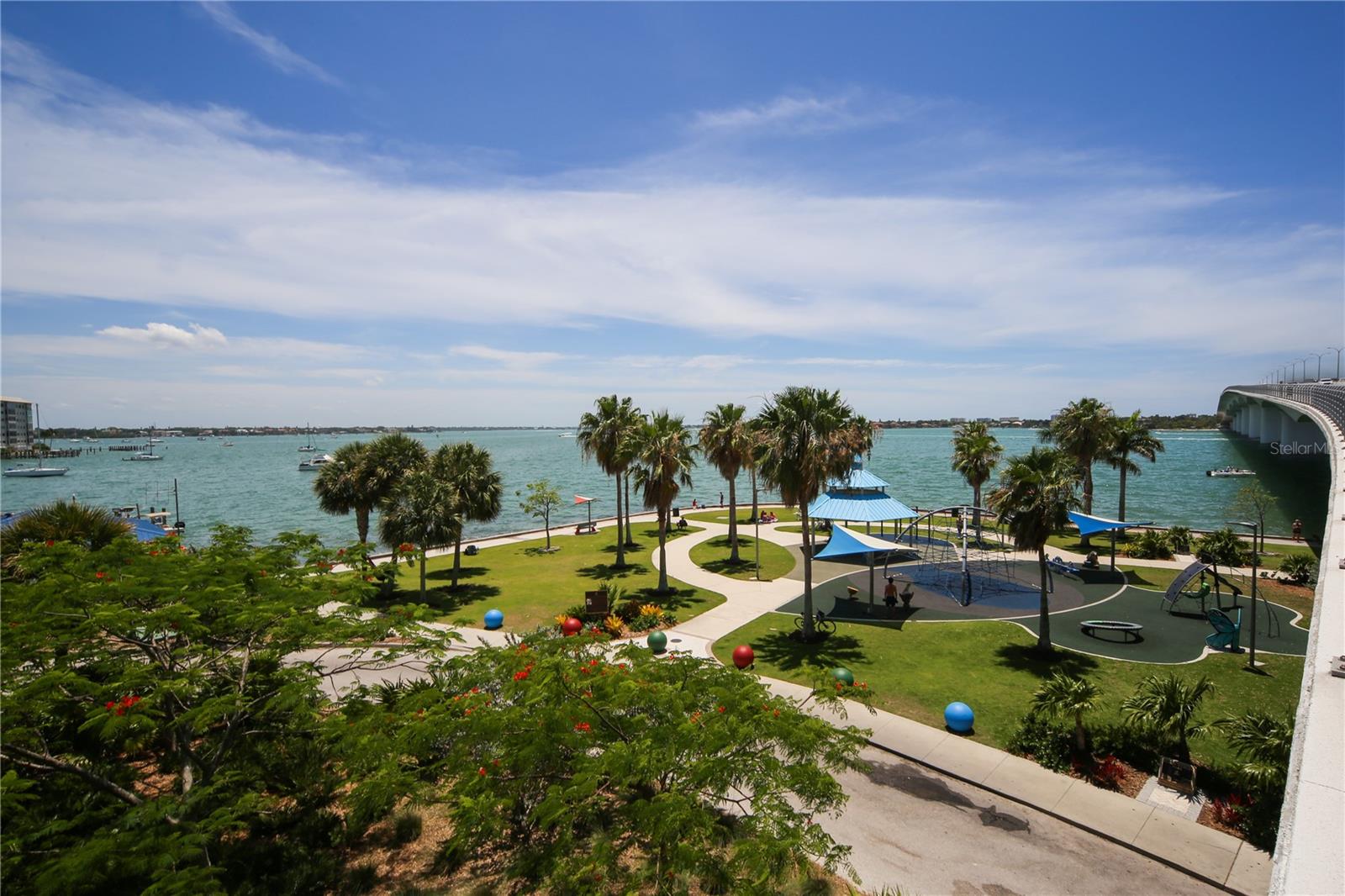 THE TOWER RESIDENCES - Residential