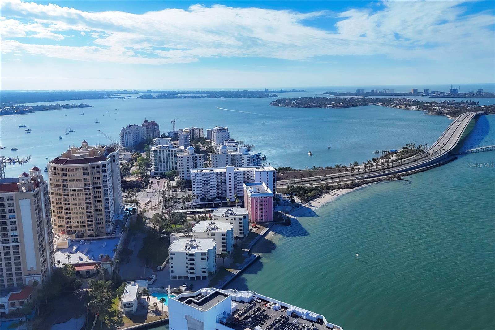 THE TOWER RESIDENCES - Residential