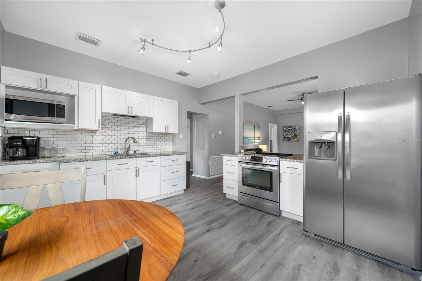 BAYNARD LEE JR 2 - Residential
