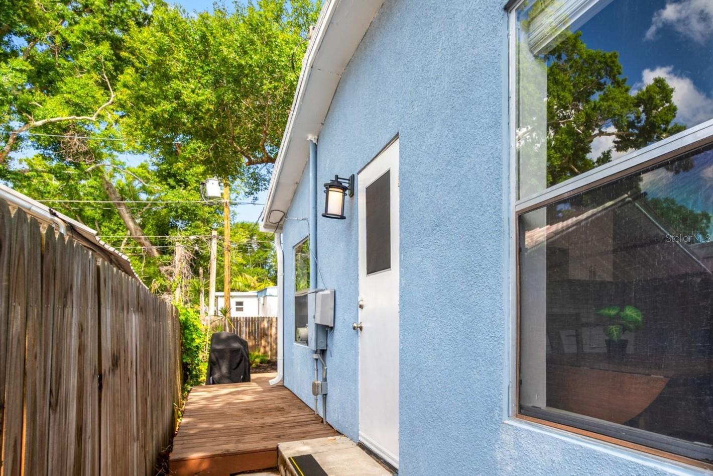 BAYNARD LEE JR 2 - Residential