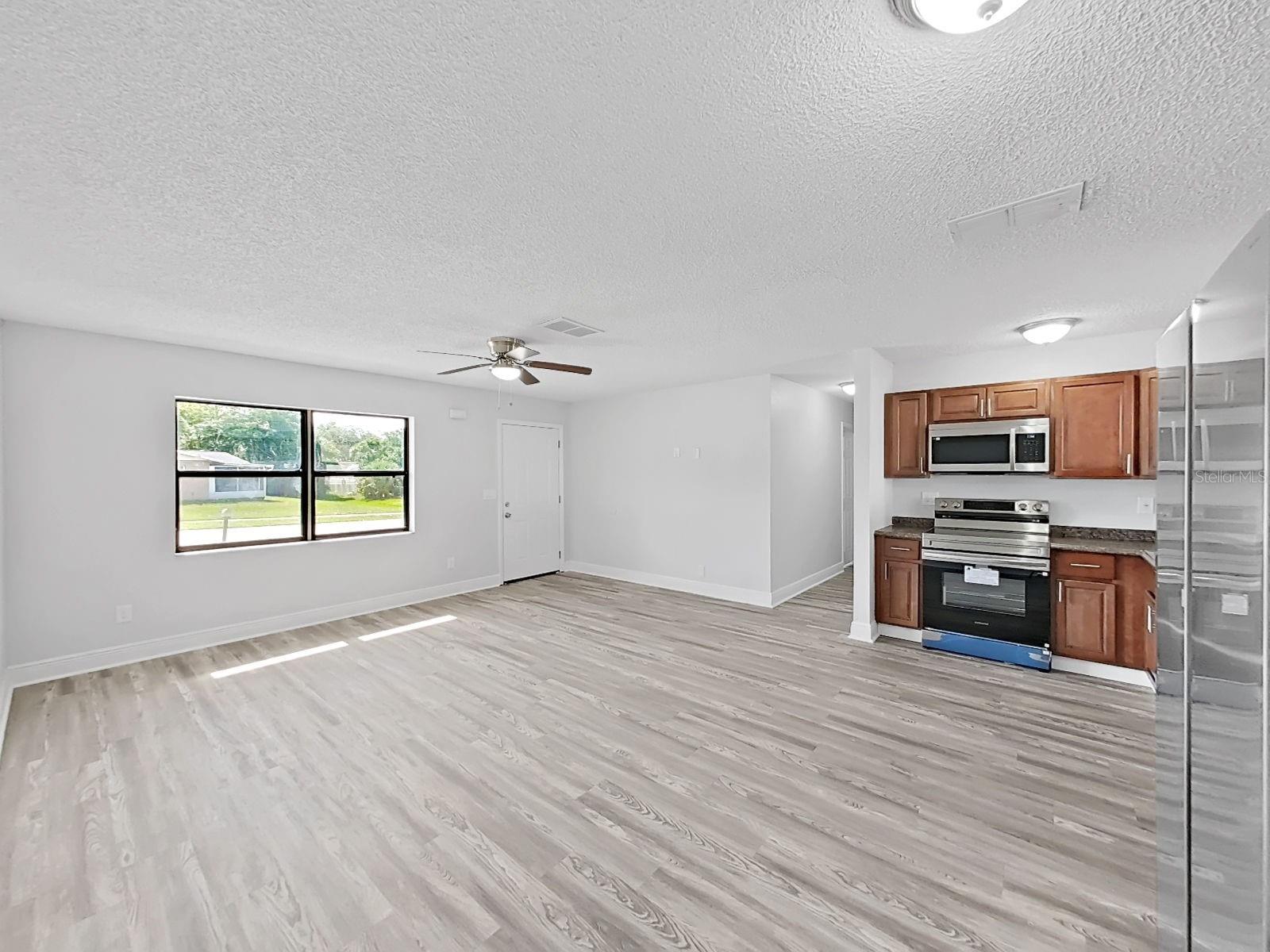 SPRING HILL - Residential