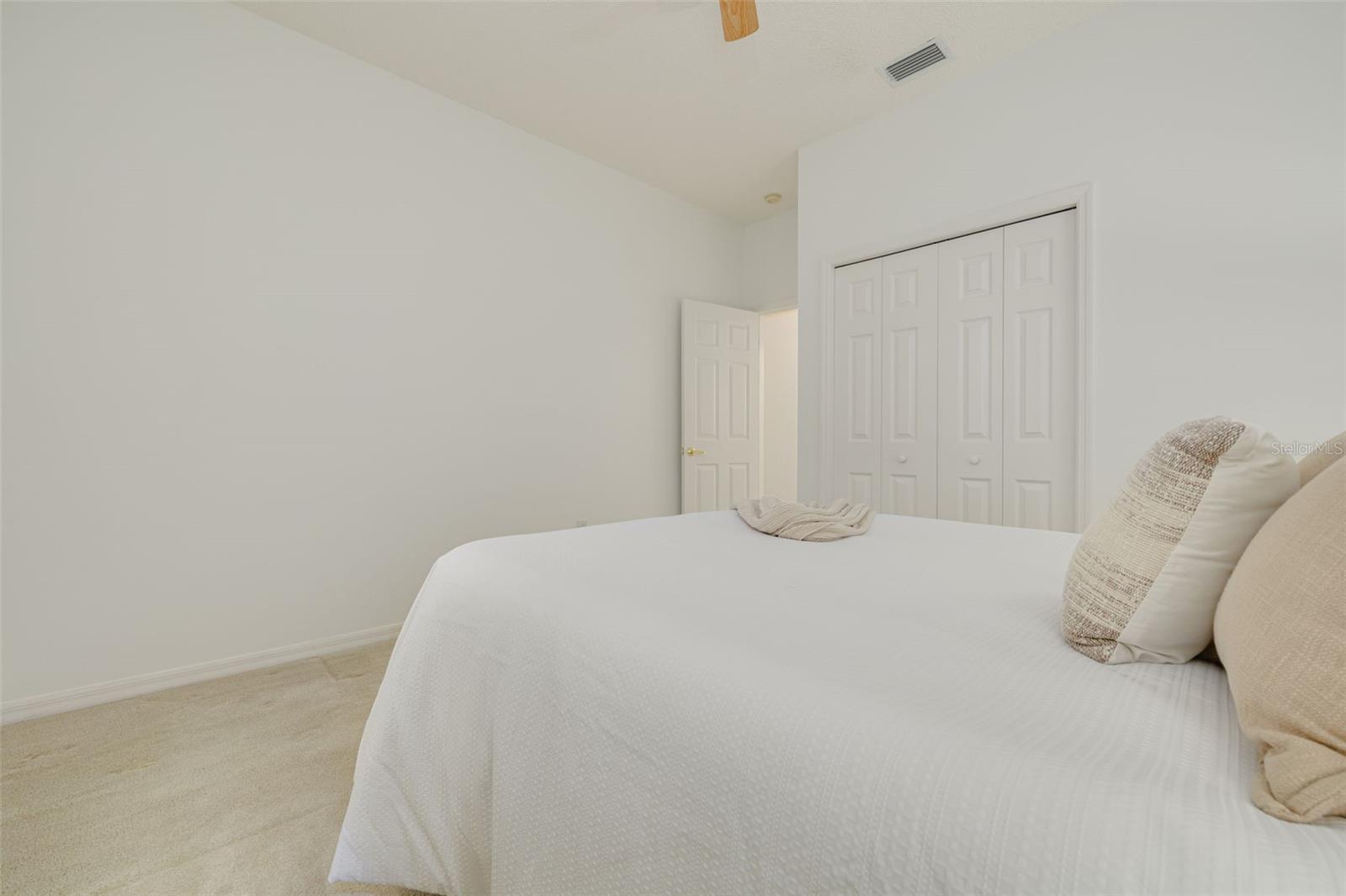SALEM SQUARE - Residential