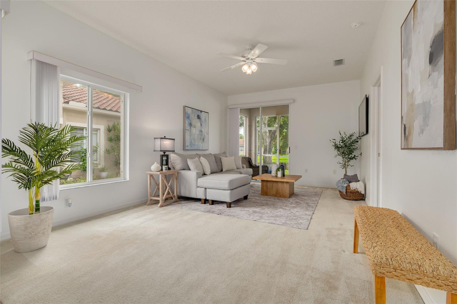 SALEM SQUARE - Residential