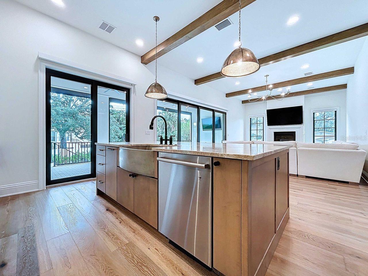 SUNSET PARK - Residential