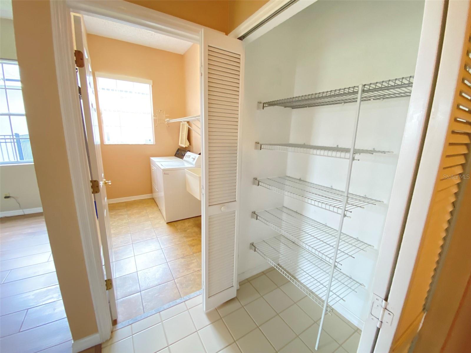 HUNTERS CREEK TR 235B PH 04 - Residential Lease