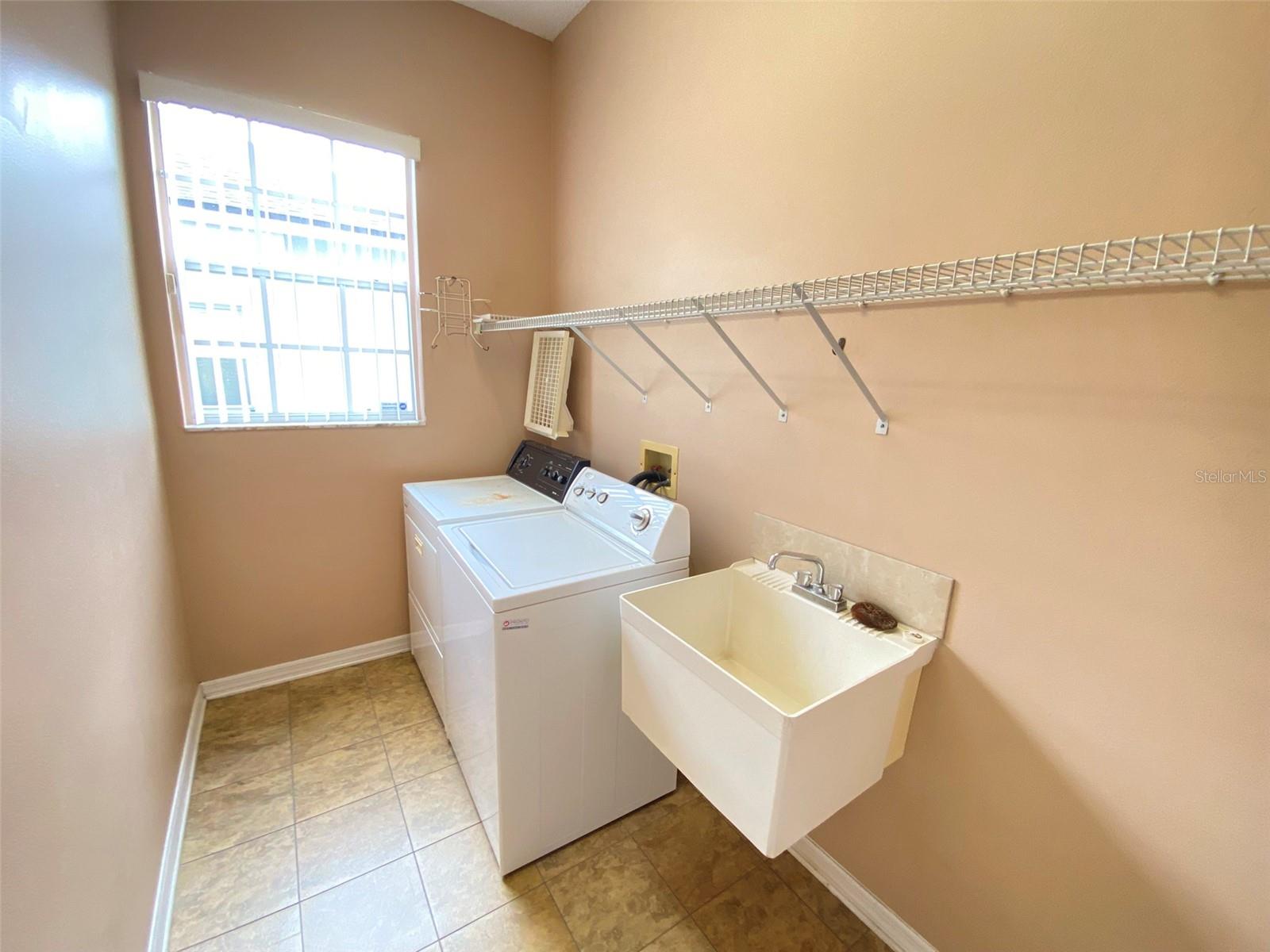 HUNTERS CREEK TR 235B PH 04 - Residential Lease